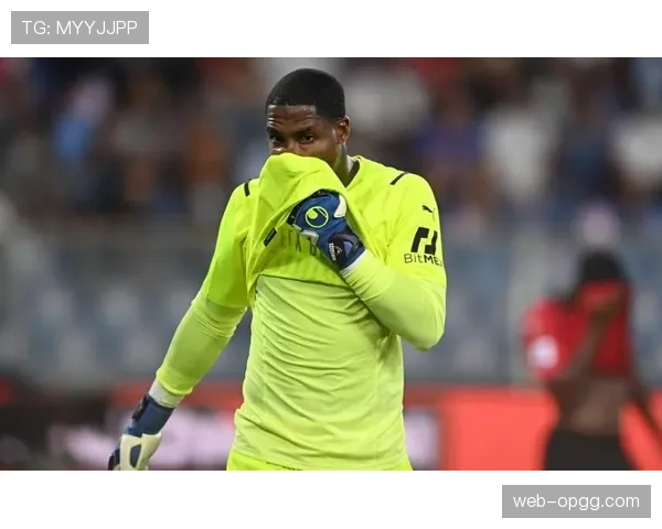 门将迈尼昂低级失误致米兰丢分，争冠形势艰难暴露球队稳定性问题